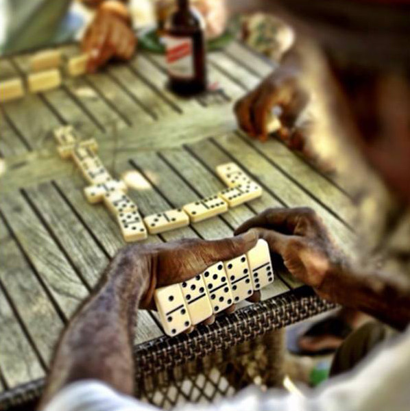 Rent a car to go play dominoes in Martinique